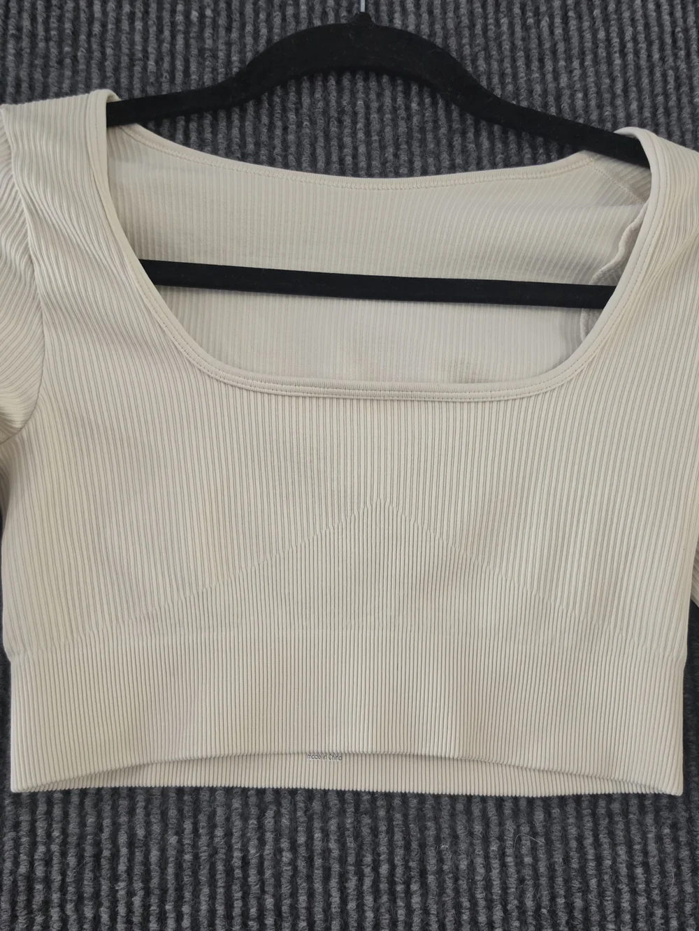 N/A stylish cream
